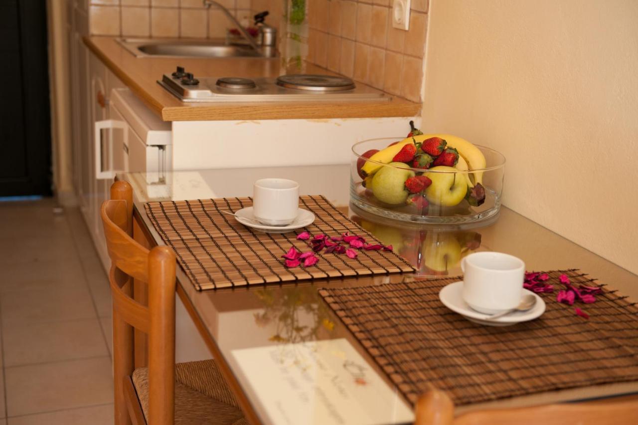 Clio Hotel Аликес Екстериор снимка