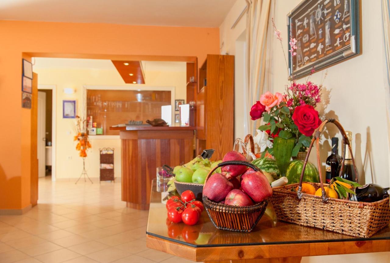 Clio Hotel Аликес Екстериор снимка