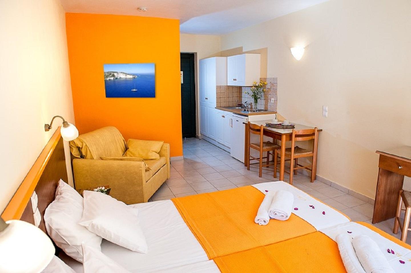 Clio Hotel Аликес Екстериор снимка
