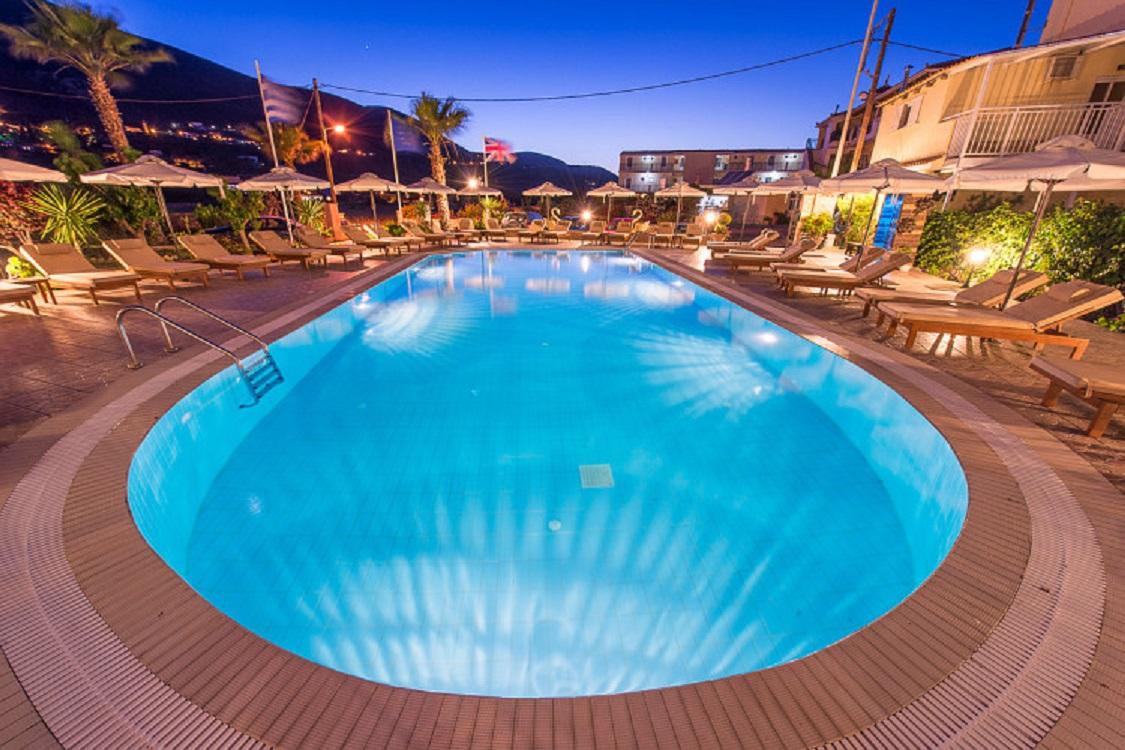 Clio Hotel Аликес Екстериор снимка