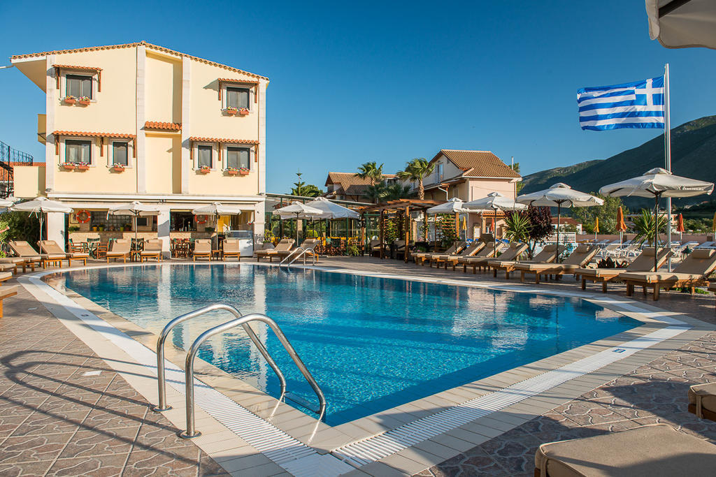 Clio Hotel Аликес Екстериор снимка